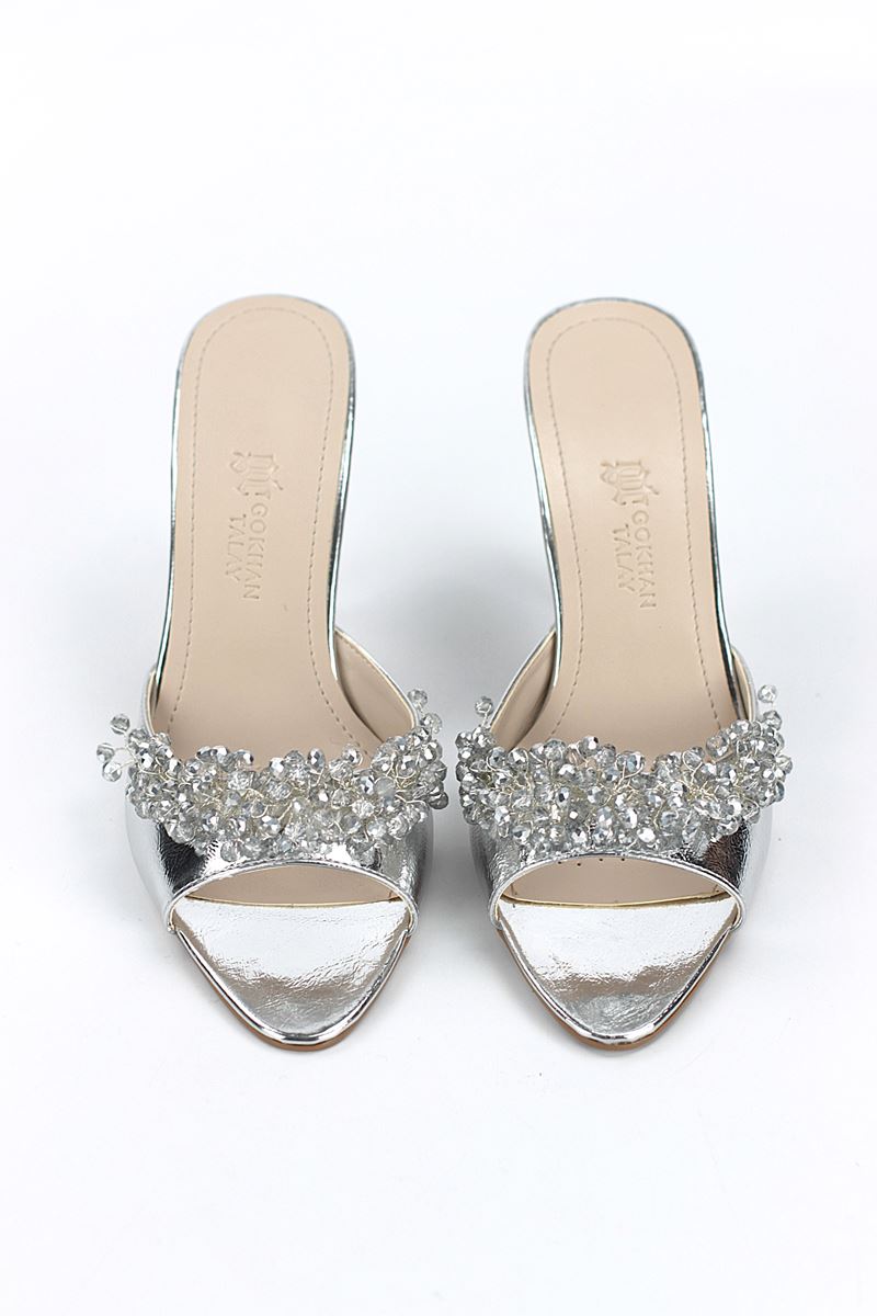 Lucine Esnek Yumuşak Kaymaz Taban (8 cm) Lame Metalik El Yapımı Boncuk Detaylı Kadın Topuklu Terlik 