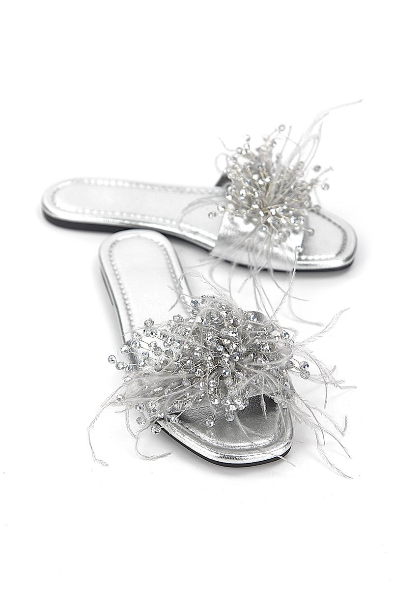 Paloma Lame Metalik El Yapımı Tüylü Boncuk Taş Detaylı Kadın Terlik