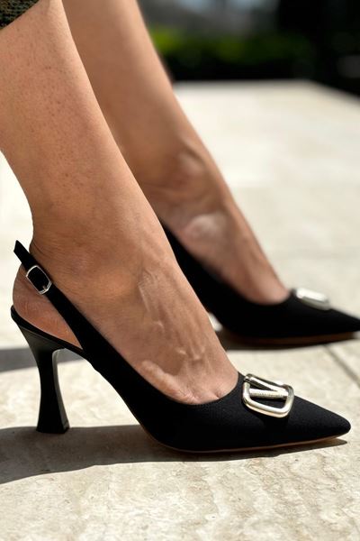 Chiara Siyah Süet Tokalı Orta Topuklu (8 cm) Klasik Topuklu Ayakkabı