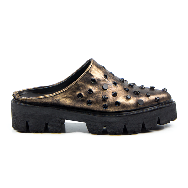 Signature Altın Eskitme Zımba Detaylı  Deri Terlik