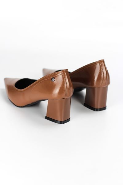 Zaneta Esnek Yumuşak Kaymaz Taban (4 cm) Kadın Kalın Topuk  Taba Rugan Ayakkabı