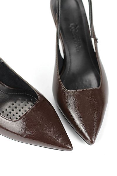 İlya Esnek Yumuşak Kaymaz Taban (4 cm) Kahverengi Rugan  Açık Lastikli Kadın Kalın Topuklu Ayakkabı