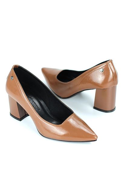 Nevra Esnek Yumuşak Kaymaz Taban (7 cm) Taba Rugan Kadın Kalın Topuklu Ayakkabı