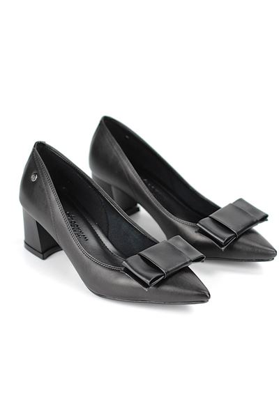 Benedita Esnek Yumuşak Kaymaz Taban (4 cm) Kadın Kalın Topuk Köşe Fiyonkllu Siyah Cilt Ayakkabı