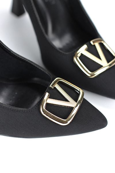 Camille Esnek Yumuşak Kaymaz Taban (10 cm) Siyah Süet V Toka Kadın Topuklu Ayakkabı