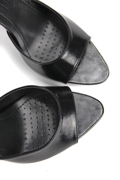 Zafira Esnek Yumuşak Kaymaz Taban (8 cm) Siyah Rugan Kadın Topuklu Terlik