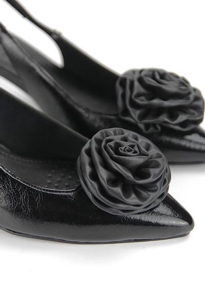 Rose Fairy Esnek Yumuşak Kaymaz Taban (4 cm) Siyah Rugan El Yapımı Gül Detaylı Açık Lastikli Kadın Topuklu Ayakkabı