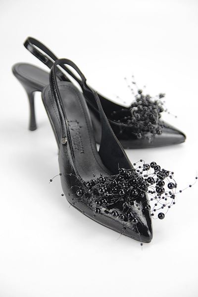 Black Beads Esnek Yumuşak Kaymaz Taban (8 cm) Siyah Rugan El Yapımı Boncuk Detaylı Açık Lastikli Kadın Topuklu Ayakkabı