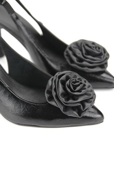Rosalind Esnek Yumuşak Kaymaz Taban (8 cm) Siyah Rugan El Yapımı Gül Detaylı  Kadın Topuklu Terlik