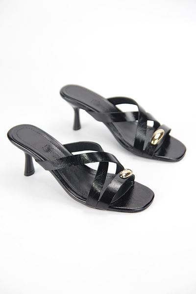 Zoryelle Esnek Yumuşak Kaymaz Taban (4 cm) Siyah Rugan  Çapraz Bantlı Tokalı Kadın Topuklu Terlik