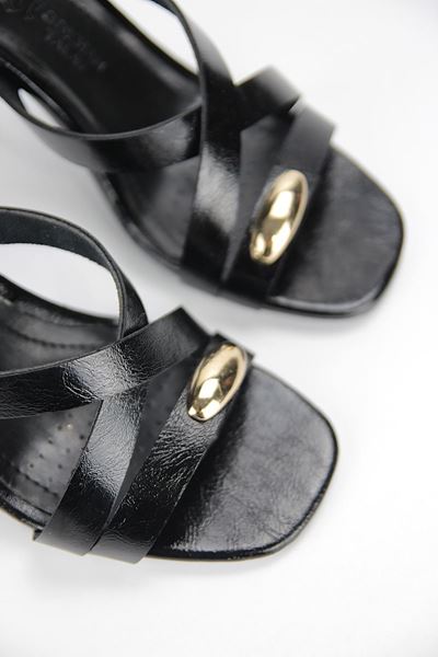 Cressida Esnek Yumuşak Kaymaz Taban (8 cm) Siyah Rugan  Çapraz Bantlı Tokalı Kadın Topuklu Terlik