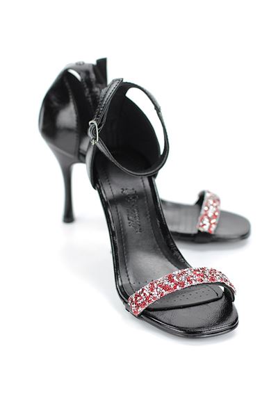 Raven Esnek Yumuşak Kaymaz Taban (8 cm) Siyah Rugan  Kırmızı Taş Bantlı Kadın Topuklu Ayakkabı