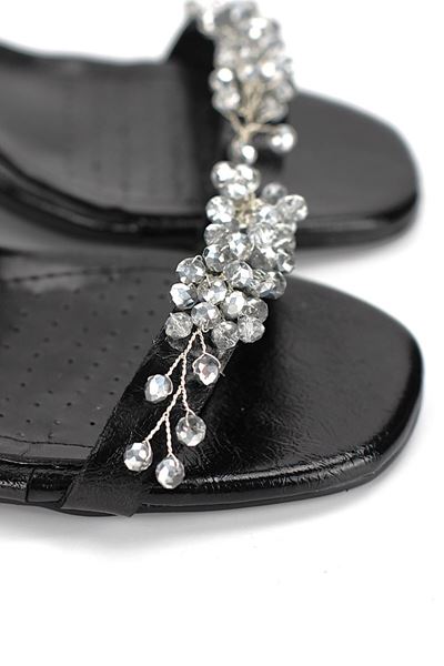 Pearl Esnek Yumuşak Kaymaz Taban (4 cm) Siyah Rugan El Yapımı Gümüş Boncuk Detaylı Kadın Topuklu Ayakkabı