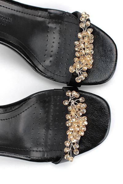 Zaya Esnek Yumuşak Kaymaz Taban (8 cm) Siyah Rugan El Yapımı Altın Boncuk Detaylı Kadın Topuklu Ayakkabı