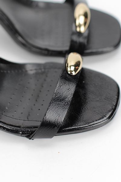 Florine Esnek Yumuşak Kaymaz Taban (8 cm) Siyah Rugan  Tek Bantlı Tokalı Kadın Topuklu Ayakkabı