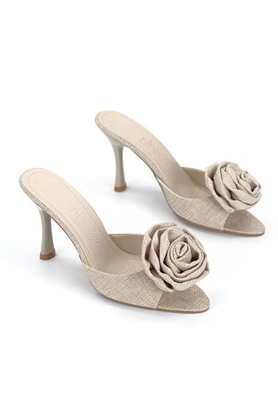 Rosalie Esnek Yumuşak Kaymaz Taban (8 cm) Bej Keten El Yapımı Gül Detaylı Kadın Topuklu Terlik