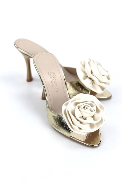 Rodeya Esnek Yumuşak Kaymaz Taban (8 cm) Dore Metalik El Yapımı Gül Detaylı Kadın Topuklu Terlik