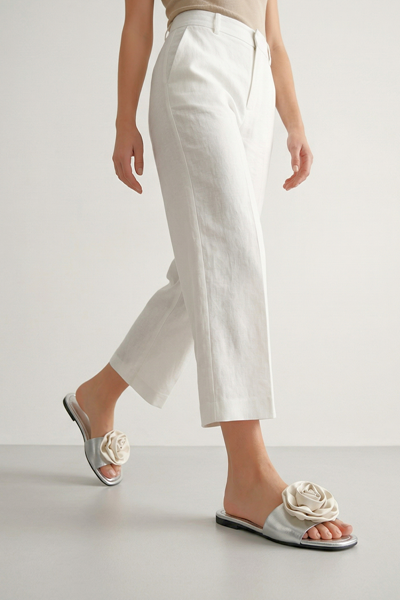 Velrosa Lame Metalik El Yapımı Beyaz Gül Detaylı Kadın Terlik