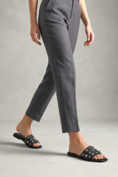 May Kadın Gümüş Zımba Toka Detaylı Siyah Cilt Terlik